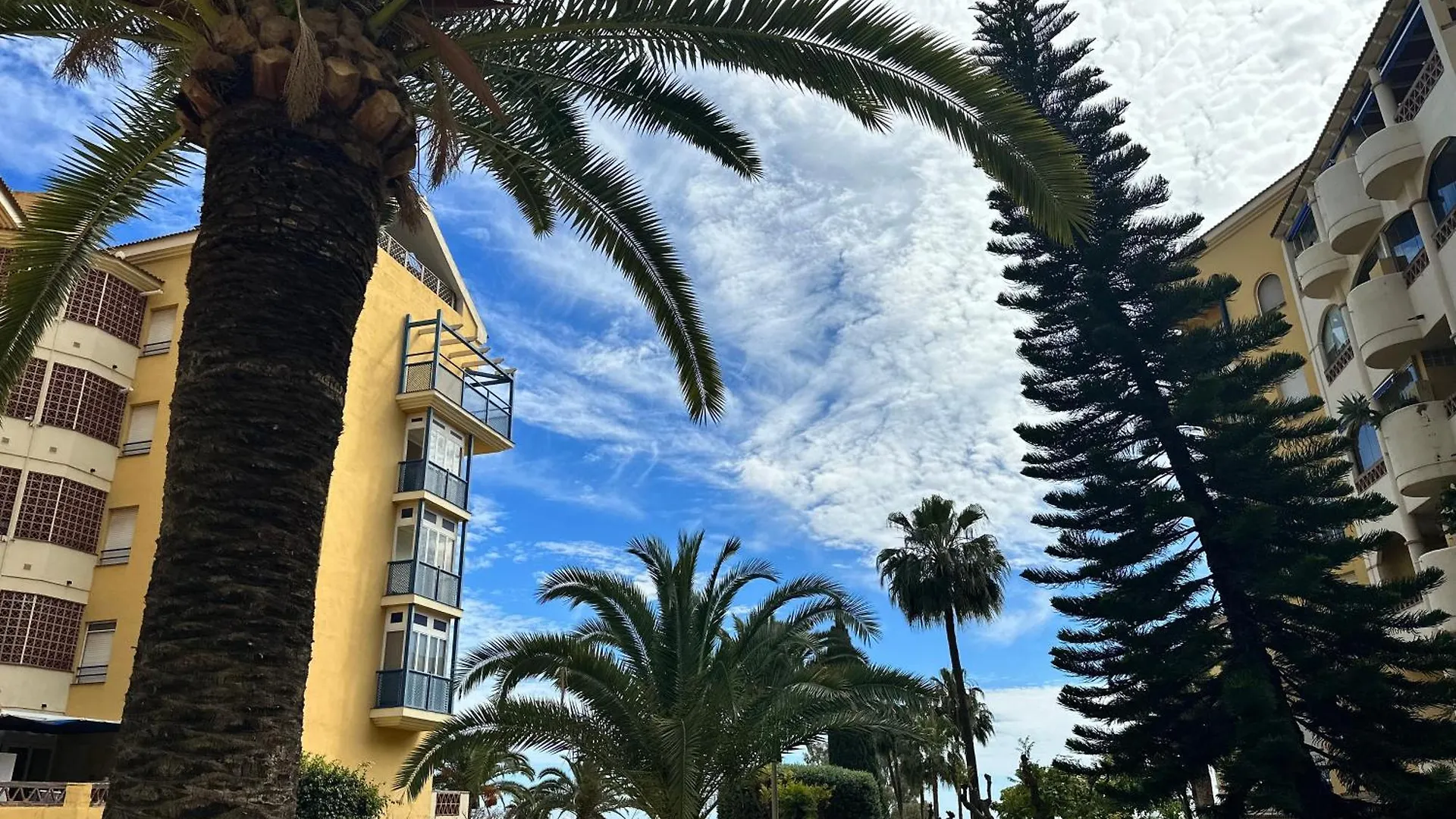 Vistas Al Mar Y Parque De La Paloma, A/C Apartment Arroyo De La Miel