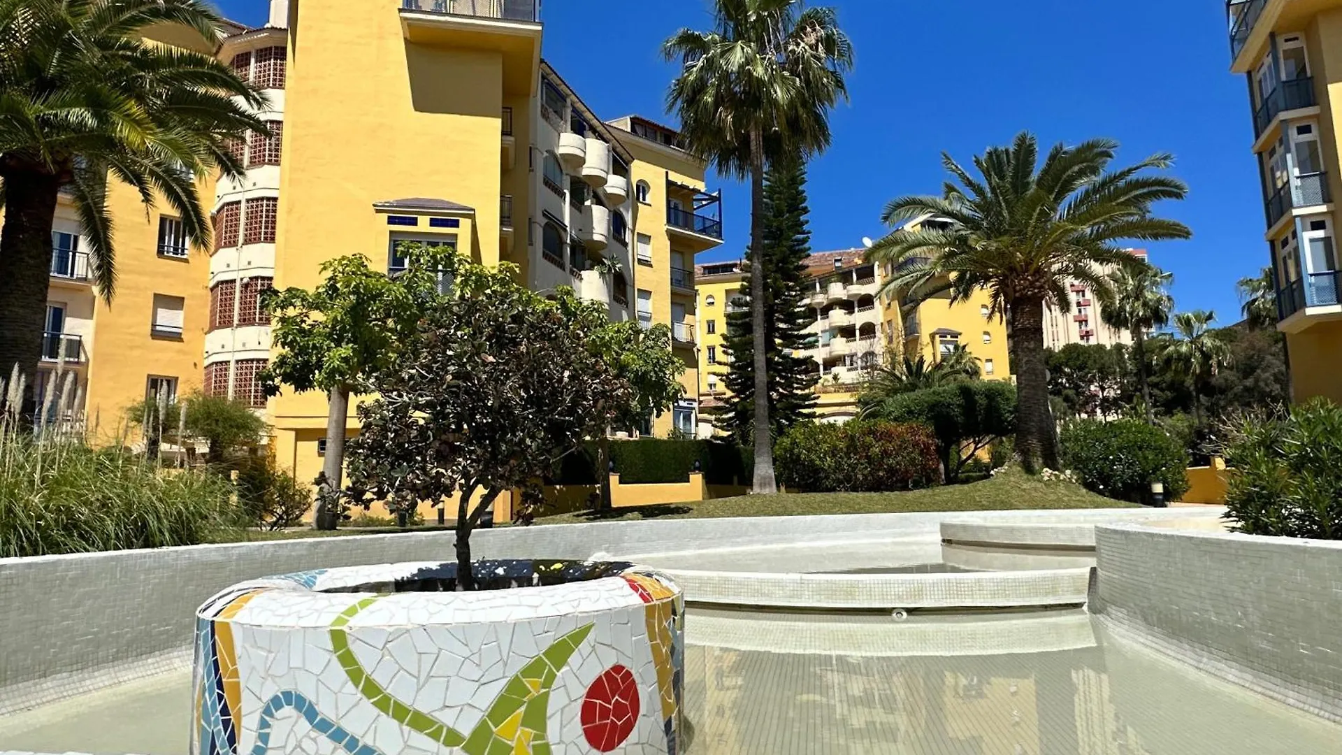 Vistas Al Mar Y Parque De La Paloma, A/C Apartment Arroyo De La Miel 0*,