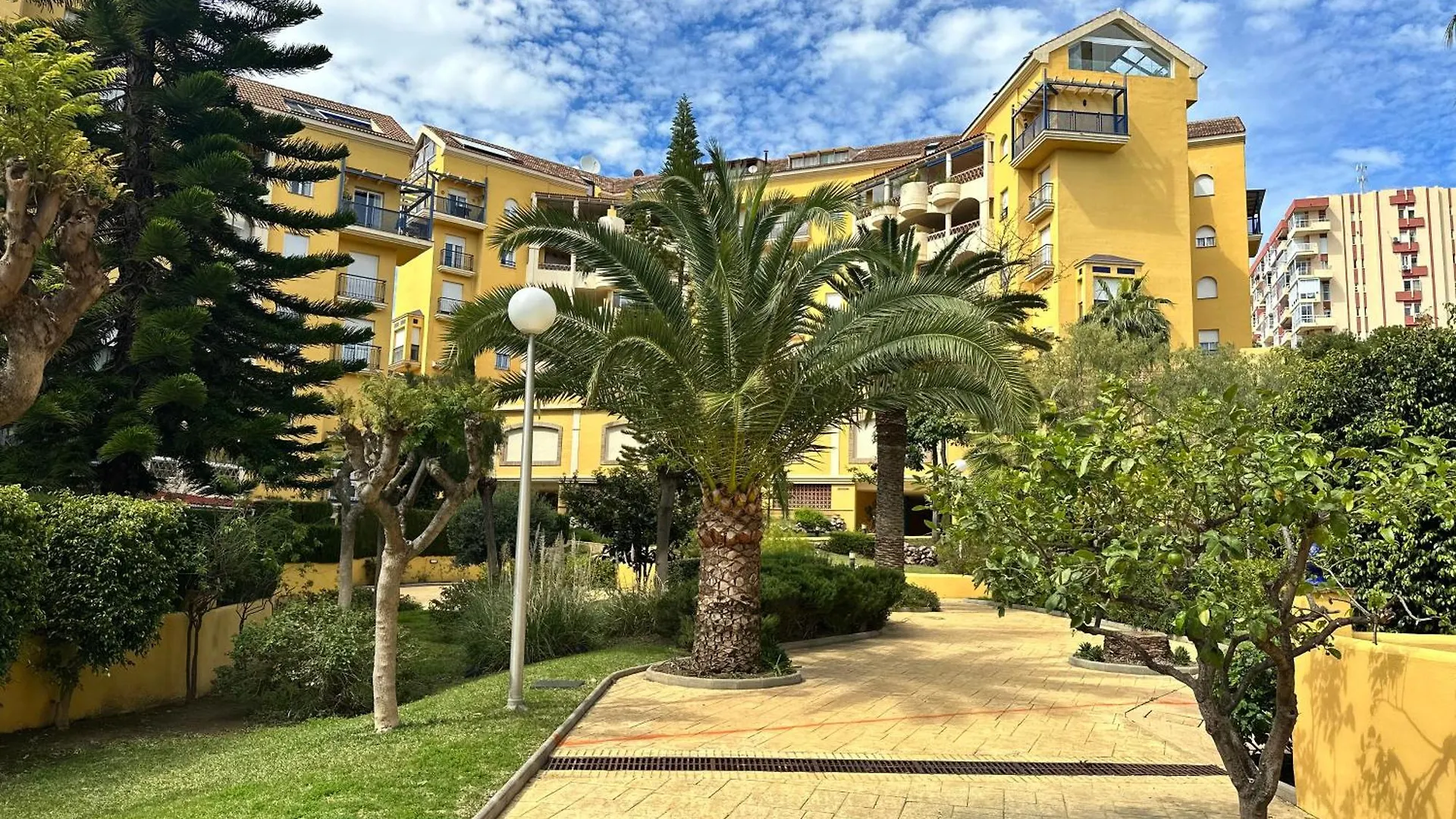 Vistas Al Mar Y Parque De La Paloma, A/C Apartment Arroyo De La Miel